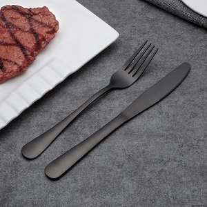 Set di Posate di Alta Qualità in Acciaio Inox 18/0 Nero, Coltello, Forchetta e Cucchiaio - Product Image 5