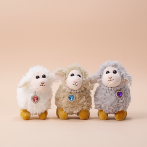 Gantungan Kunci Boneka Domba Lucu Grosir OEM Boneka Plush Lembut Custom Kartun Domba Mainan Hewan Isi Dakron untuk Hadiah Pernikahan - Product Image 1