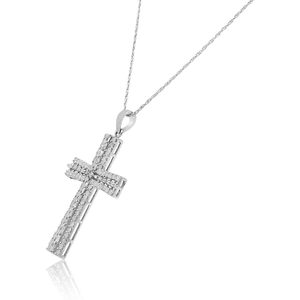 Collar con Colgante de Cruz de Diamantes Jewelspaark, 1.13 Quilates en Total, Corte Brillante, Engaste en Canal, Plata de Ley 925, para Mujer, Religioso, Cristiano - Product Image 3