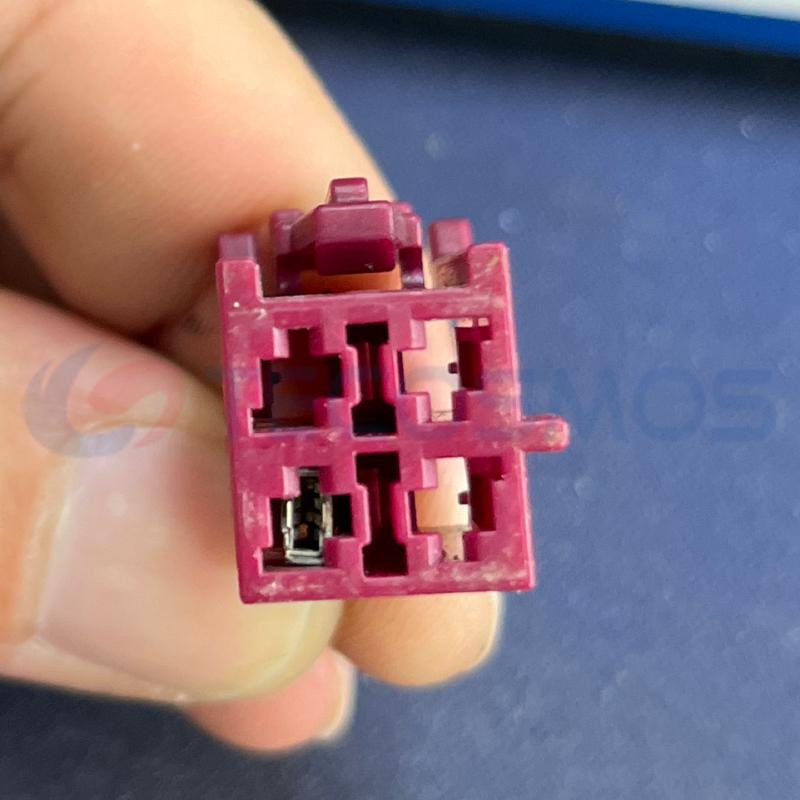 Car Connector For Mercedes-benz plug 0375451028 4 pins CT4-0147M-4