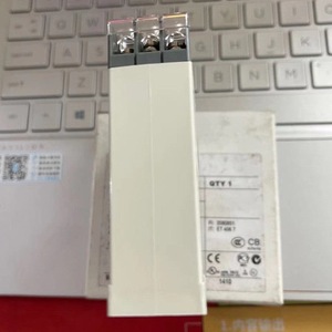 Relais temporisé Abb Ct-Ere 1Svr550107R1100 10A 230V AC électromécanique à temporisation à l'activation - Product Image 3