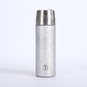 Vaso Térmico de Titanio Puro 316SS con Doble Pared y Aislamiento al Vacío, Infusor de Té, Textura Martillada, Taza de Viaje para Auto, Portátil y de Lujo - Product Image 6