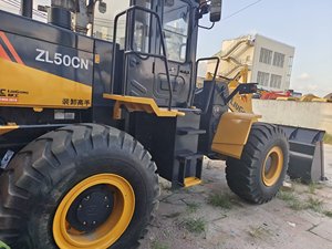 Cargadora de Ruedas Usada LiuGongZL50CN/LongKing 833 855 856 en Venta a Precio Económico - Product Image 2