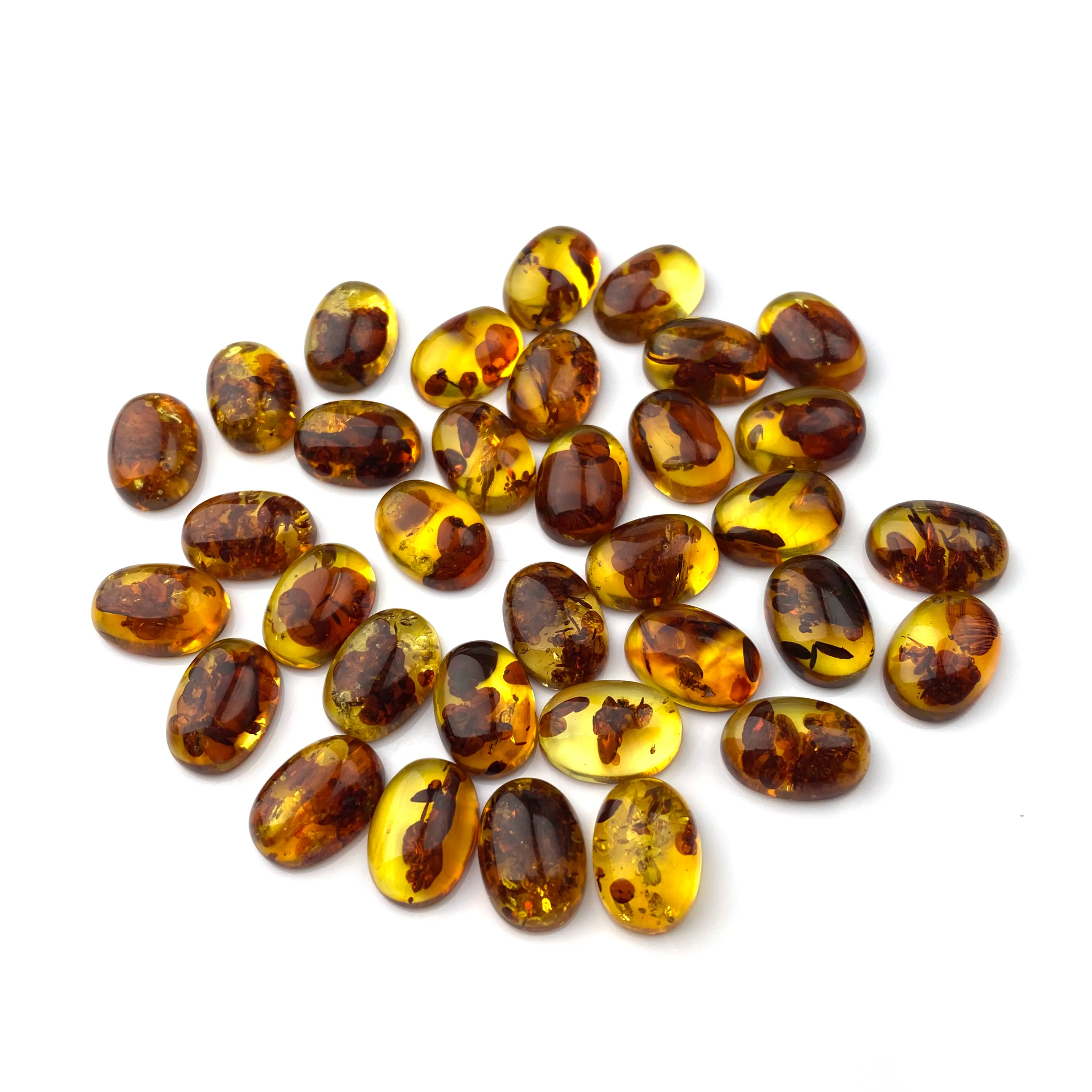 Gemmes d'Ambre Naturel Taille de Coupe Personnalisée Forme Vente en Gros Cabochon Ovale de Haute Qualité en Vrac Ambre