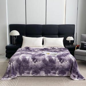 Wholesale Woven Super Soft Flannel Fleece <b>Throw</b> Blanket 100% Polyester Solid Pattern Winter <b>Sofa</b> <b>Cover</b> Anti-Pilling Modern - Product Image 4