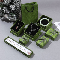 Boîte cadeau rigide en carton ondulé imprimée sur mesure, emballage écologique pour collier, pendentif, bague
