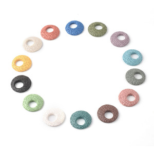 Accessori Fai da Te per <span class=keywords><strong>Gioielli</strong></span>: Ciondolo in Roccia Vulcanica Colorata, Fibbia di Sicurezza, Cerchio Eccentrico, Stile Nostalgico per Foulard - Product Image 1