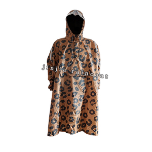 <span class=keywords><strong>Poncho</strong></span> de pluie écologique en polyester à <span class=keywords><strong>manches</strong></span> <span class=keywords><strong>longues</strong></span> imperméable à imprimé léopard avec logo personnalisé pour un usage quotidien - Product Image 3