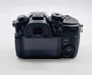 กล้องดิจิตอล Panasonic <span class=keywords><strong>Lumix</strong></span> <span class=keywords><strong>DC</strong></span>-GH5 มือสอง  เซ็นเซอร์ Four Thirds CMOS ความละเอียด 20MP - Product Image 4