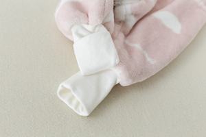 Dormeur d'hiver doux et chaud pour bébé Pyjama à fermeture éclair Manches détachables Coton + Polyester Flanelle <span class=keywords><strong>Polaire</strong></span> Combinaison de nuit Plus Size Option - Product Image 4