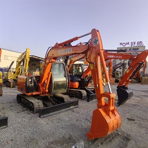 Mini-excavatrice Hitachi ZX60 de 6 tonnes, hydraulique, sur chenilles, avec moteur Isuzu, pompe et engrenages - Utilisé/Reconditionné - Product Image 4