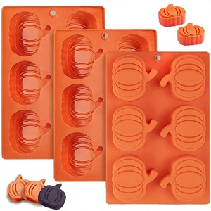 Moule à muffins en silicone en forme de citrouille, facile à démouler, compatible four, mini moules à gâteaux pour Thanksgiving, Halloween, pâtisserie d'automne - Product Image 4