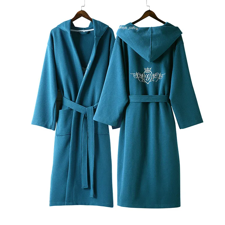 Wholesale Bathrobes 100% Cotton Hotels Embroidery Waffle Robes Bathrobe Set