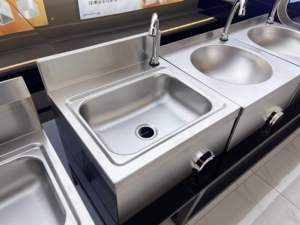 Évier de cuisine professionnel mural à cuve unique, commande au genou, en acier inoxydable, design moderne - Product Image 3