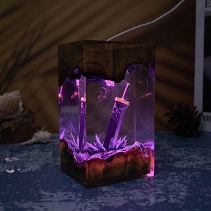 Sculpture en résine pyramide sur le thème de l'épée de la destruction, faite à la main, cadeau de Noël créatif pour les amateurs de jeux, série magique, remises de diplômes - Product Image 5