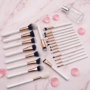 Ensemble de 23 pinceaux de maquillage blancs avec sac, pinceaux pour fond de teint, sourcils, eye-liner, blush, anticernes, kit de pinceaux cosmétiques - Product Image 1