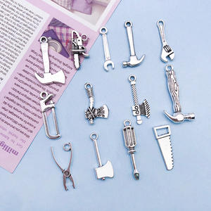 Ton argent antique 13 sortes de mélange 3D outil charme Collection marteau clé scie pince ruban tournevis - Product Image 5