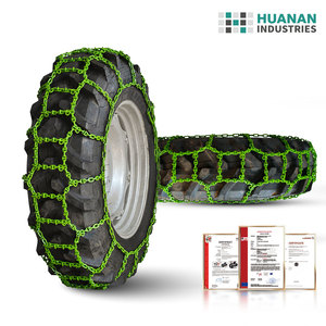 Chaînes de pneus de tracteur SMART FLEX à profil étroit pour applications à espacement réduit - Product Image 1
