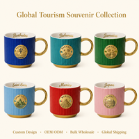 Tasses en céramique souvenir des Caraïbes Barbade avec badge métallique en relief motif trident pour tasse à café en porcelaine, personnalisable OEM ODM, vente en gros