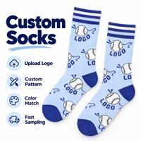 Chaussettes mi-mollet bleu clair en coton avec motif jacquard de baseball de dessin animé, bordure rayée, idéales pour les cadeaux sur le thème du sport