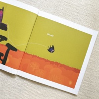 Impression de livres personnalisée de haute qualité en usine avec papier fantaisie, papier offset et gaufrage, services d'impression de livres brochés à couverture souple