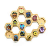 Support mural hexagonal en bois pour médailles, présentoir combiné en nid d'abeille, supports hexagonaux pour médailles