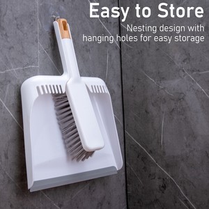 Set Mini Scopa e Paletta con Denti a Pettine, Bianco, per Pulizia Tavoli e Superfici Domestiche - Vendita all'Ingrosso - Product Image 4