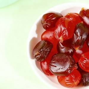 Bonbons gélifiés fourrés aux jus, personnalisables par le fournisseur (OEM/ODM), saveurs de fruits assorties, avec centre éclatant, en forme de saucisse, pour <span class=keywords><strong>les</strong></span> collations des enfants - Product Image 3