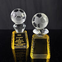 Trophée de football en cristal K9 personnalisé pour les récompenses MVP du championnat, base en résine, trophées de tournois sportifs MH-MJ0345
