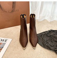 Bottines à talon compensé en similicuir tressé noir pour femme, bout pointu, embout métallique, fermeture éclair arrière, chaussures habillées, vente en gros ODM OEM
