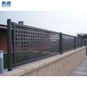 Venta al por mayor decorativo temporal blanco pequeño animal cuerda corta RIP móvil Mini jardín pequeña cabra granja Metal Spike para valla - Product Image 6