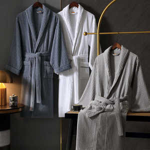 Peignoirs personnalisés avec logo Peignoir de qualité supérieure en nid d'abeille pour femmes Peignoir d'hôtel en coton avec logo brodé à poils coupés - Product Image 2
