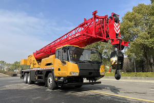 รถเครนออกแบบขั้นสูง STC250C5-8 ความจุ <span class=keywords><strong>25</strong></span> ตัน ยกสูง 50 เมตร กำลังไฟ 230 กิโลวัตต์ - Product Image 1