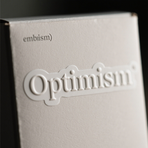 Etiquetas Adhesivas con Logotipo Personalizado en Relieve, Etiquetas de Lujo para Velas y Perfumes con Varias Formas para Empaque de Botellas - Product Image 4