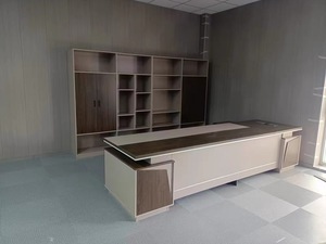 Mobilier de bureau professionnel en bois de Chine Bureau de luxe en forme de L Boss avec bibliothèque - Product Image 6