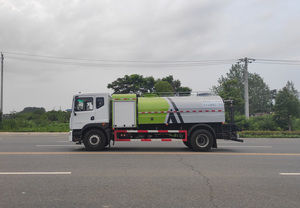 Camión de Riego Eléctrico Dongfeng de 10m con Motor y Bomba, Batería de 210KWH para Supresión de Polvo Urbano y Desinfección - Product Image 5