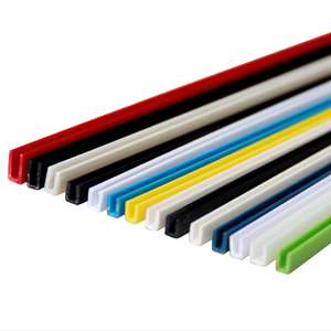Joint d'étanchéité en profilé plastique extrudé auto-adhésif PVC ABS PE PP Polycarbonate Acrylique pour cadre de porte et fenêtre automobile - Product Image 3