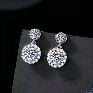 Pendientes de Plata de Ley S925 con Diamantes de Moissanita, Pendientes de Lujo Ligeros, Venta al por Mayor de Todo - Product Image 5