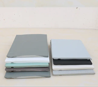 Garniture de plancher moderne en plastique Base murale en vinyle Moulure de plinthe en caoutchouc Base droite pour décoration intérieure pour hôtels commerciaux