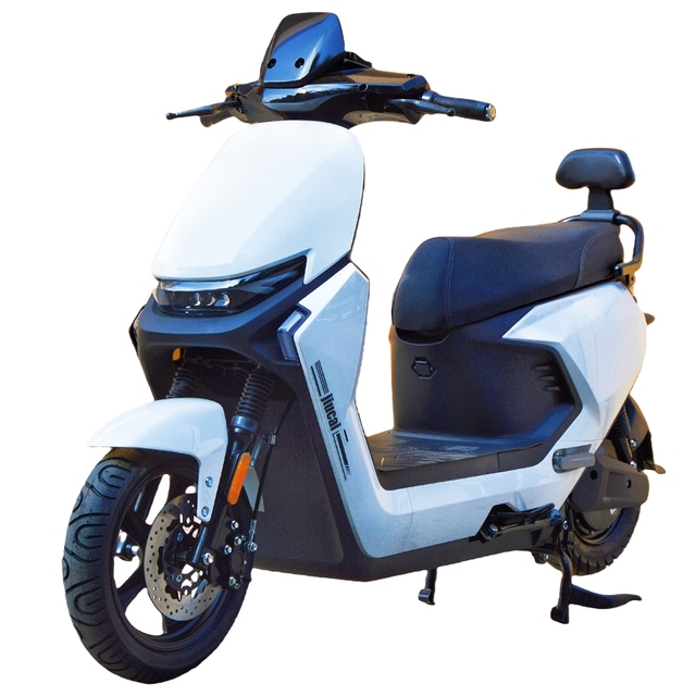 60/72V 1500W Adult Electric Motorcycle Big Power 1500W Electric Scooter 70km/h Large Range Brushless Motor Disc Brake