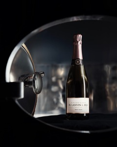 H Lanvin & Fils - Brut Rosé - 37,5 cl - Mélange Chardonnay Pinot Noir - 24 mois de maturation - Goût équilibré - Champagne - Product Image 3