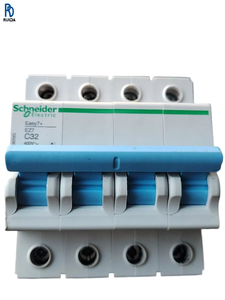 Interruptor de Circuito de Aire EZ7, Interruptor de Circuito en Miniatura 4P Tipo C Tipo D 16A 63A, Protección Contra Sobrecarga y Cortocircuito - Product Image 1