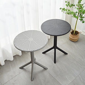 <span class=keywords><strong>Table</strong></span> ronde <span class=keywords><strong>petite</strong></span> en plastique noir et blanc, style nordique simple, pour restaurant, café, <span class=keywords><strong>balcon</strong></span> extérieur, réunion avec des invités - Product Image 2
