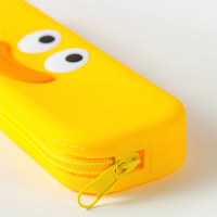 Pochette à crayons en silicone personnalisée, sac à fermeture éclair, porte-crayon 3D pour enfants, sac de papeterie coloré, petit sac portable mignon avec logo personnalisé