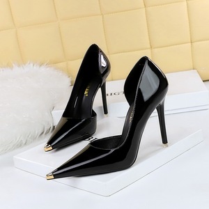 Zapatos de Tacón Delgado, Ultra Alto y Corte Lateral Metálico, Modernos, Minimalistas y Sensuales para Discoteca - Product Image 2