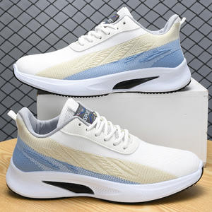 Sneakers putih pria keluaran baru 2025 sepatu olahraga bertali nyaman untuk pria desain ringan bersirkulasi - Product Image 6