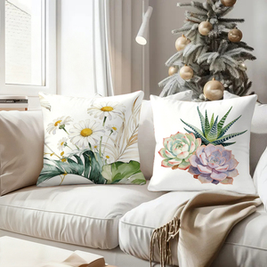 植物柄のクッションは、お祝いのホリデーストッキングやトナカイの飾りで居心地の良いソファを飾ります。 - Product Image 4