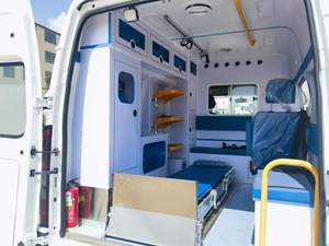 Oferta Especial: Ambulancia JMC ICU 4x4 con Cabina Cuadrada, Automática, Nueva, de Gasolina, de Alta Calidad, Equipamiento Médico de Conversión, EURO 5, 3-8m - Product Image 6