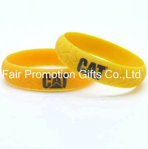 Logotipo personalizado impreso Bike Party Favors Pulseras de goma-Motocross Game Party Proveedores Regalos/Pulseras de silicona para neumáticos - Product Image 2