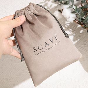 Bolsa de polvo con cordón de terciopelo de color personalizado de alta calidad Bolsa con cordón Logotipo personalizado Bolsas de compras de ropa de regalo de terciopelo - Product Image 2